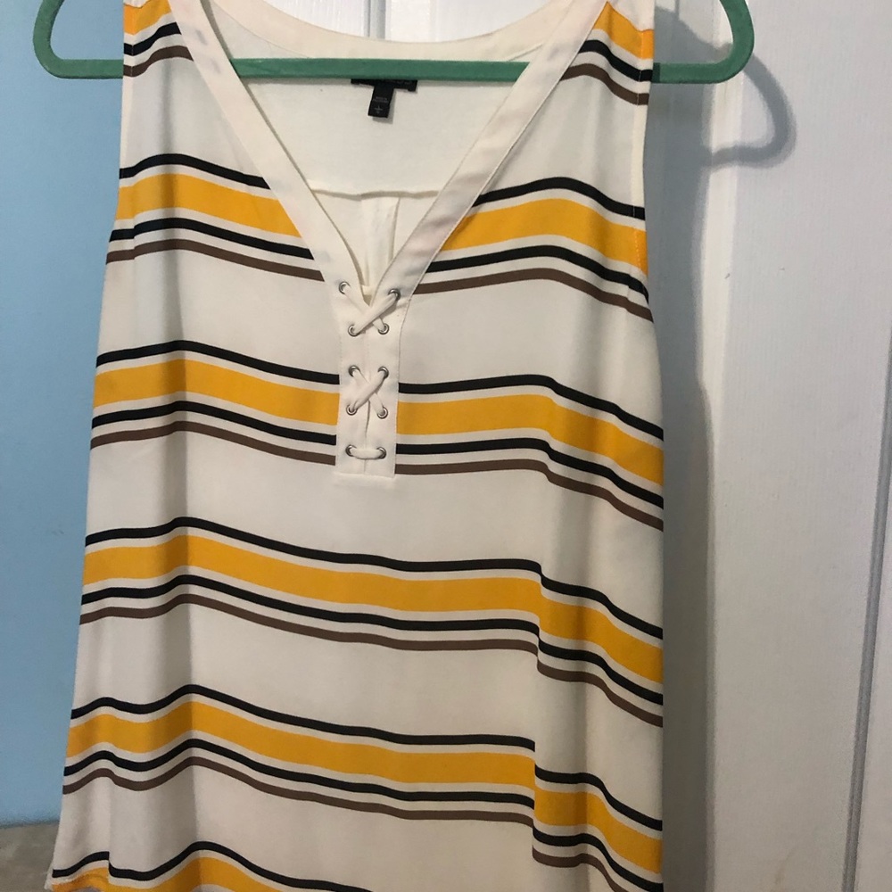 Express Tank Top/Cami - Picture 2 of 3